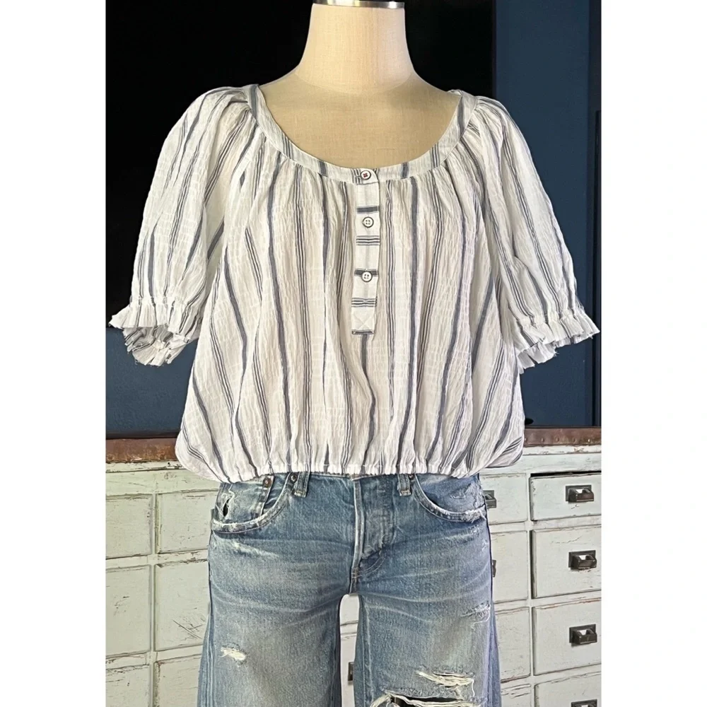 NWT Anthropologie Puff Sleeve Crop Blouse Top L